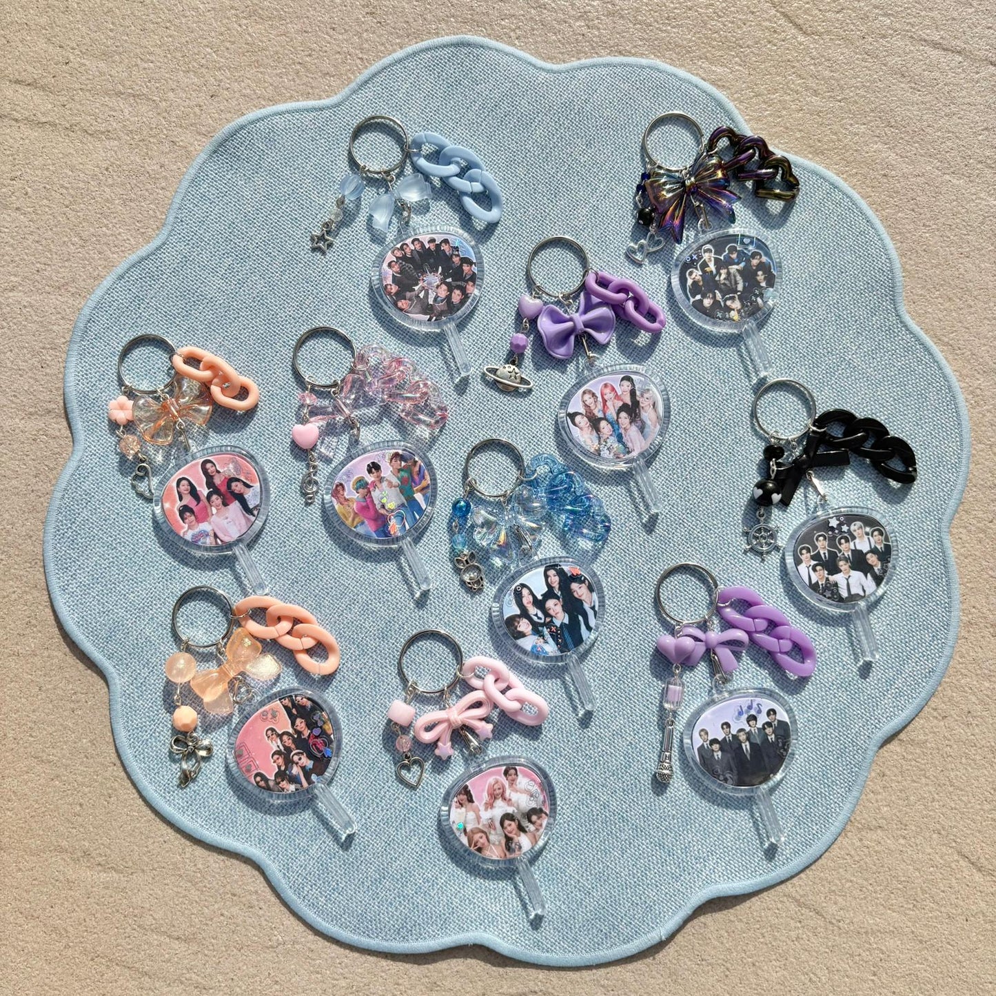 kpop mini picket keychain