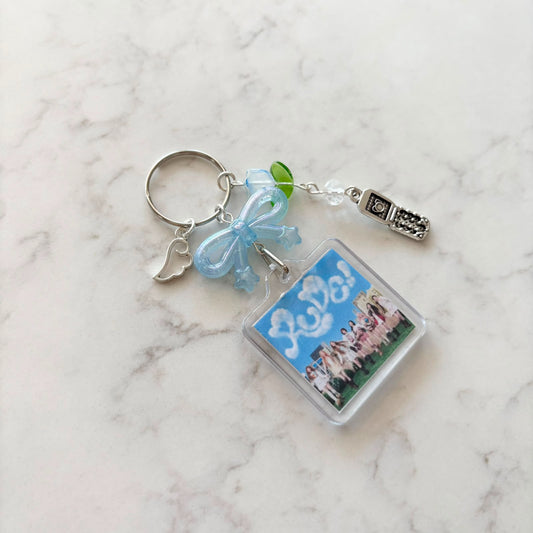 kpop hearts2hearts interactive album keychain