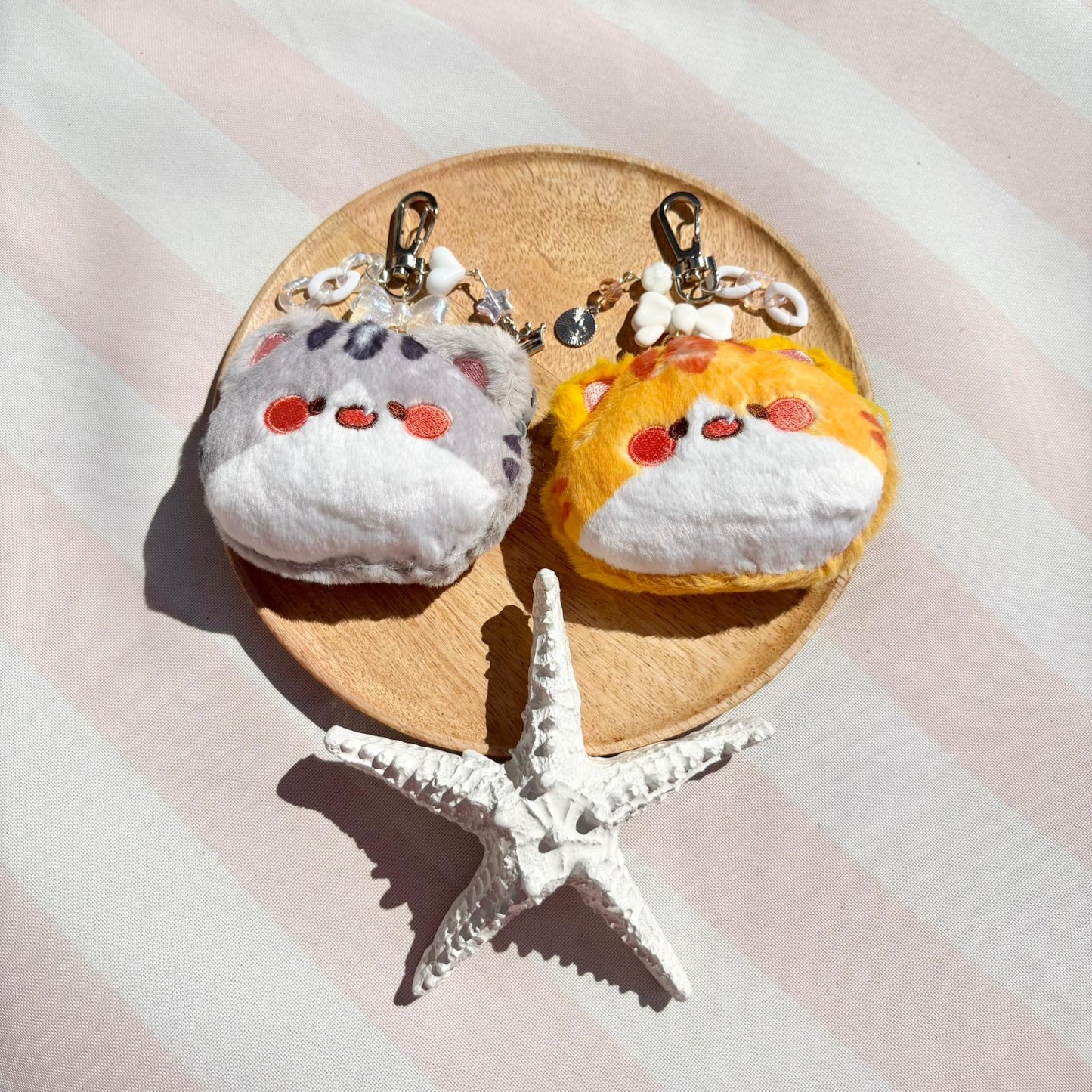 fluffy cat wallet keychains