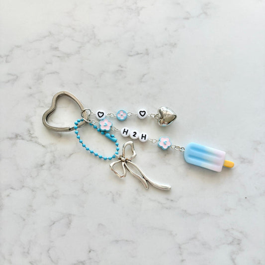 kpop hearts2hearts keychain