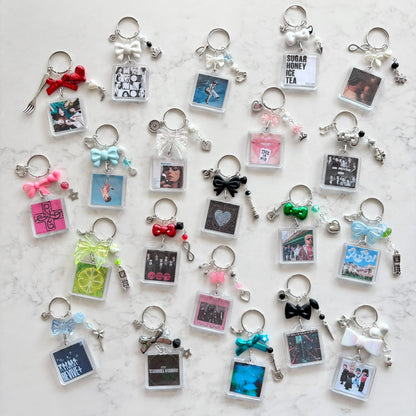 one direction interactive album keychain