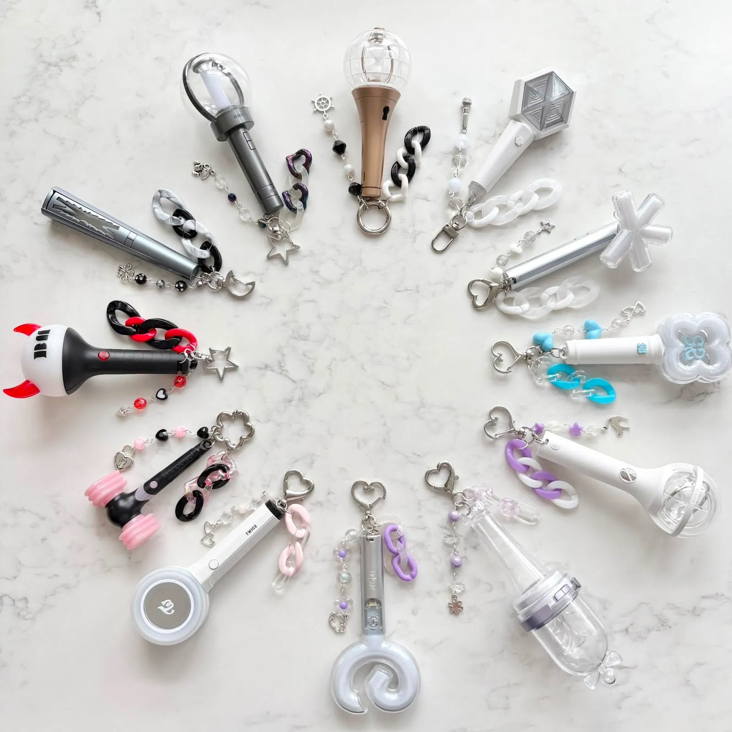 kpop le sserafim lightstick keychain