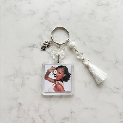 tyla interactive album keychain