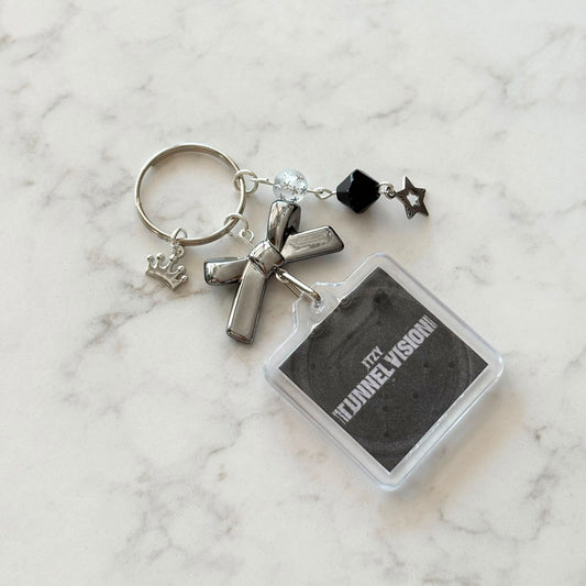 kpop itzy interactive album keychain