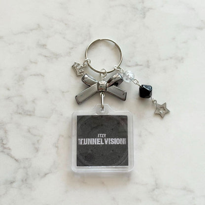 kpop itzy interactive album keychain