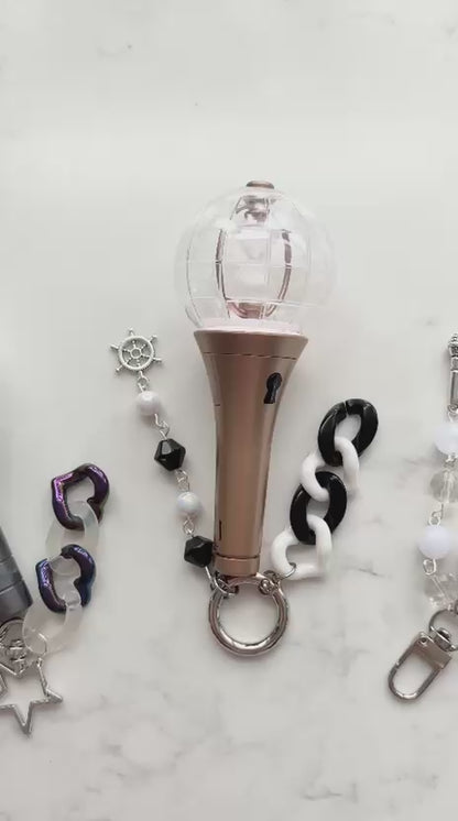 kpop idle lightstick keychain